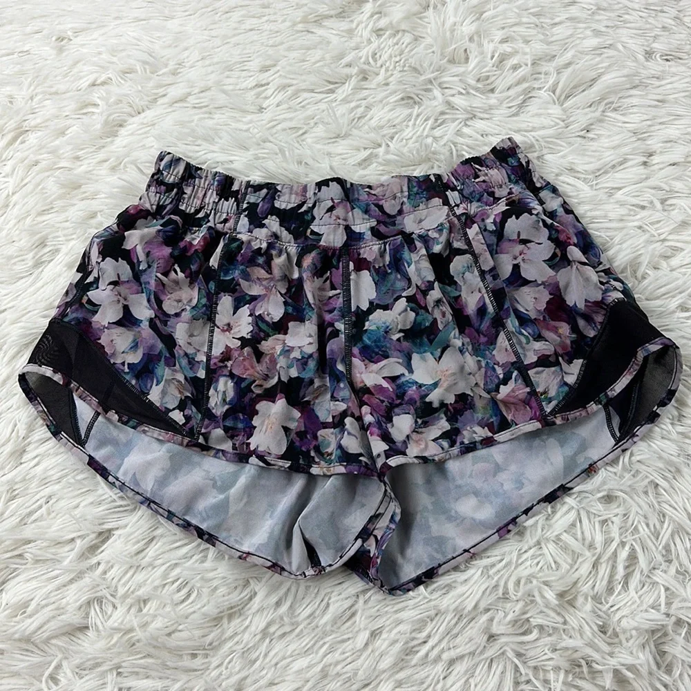 Lululemon Hotty Hot Short II *2.5